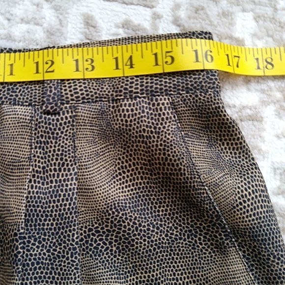 Vtg. Dana Lee Sportswear Pleated Micro Fiber High Waist Shorts - Picture 11 of 14